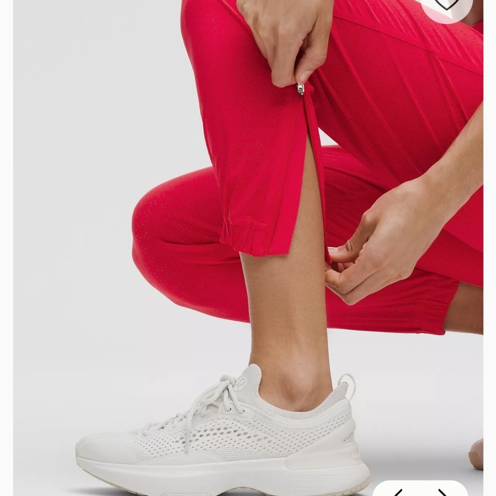 NWT Lululemon Athletica Adapted State perforated HR jogger in red glow NWT 14 - Picture 5 of 8